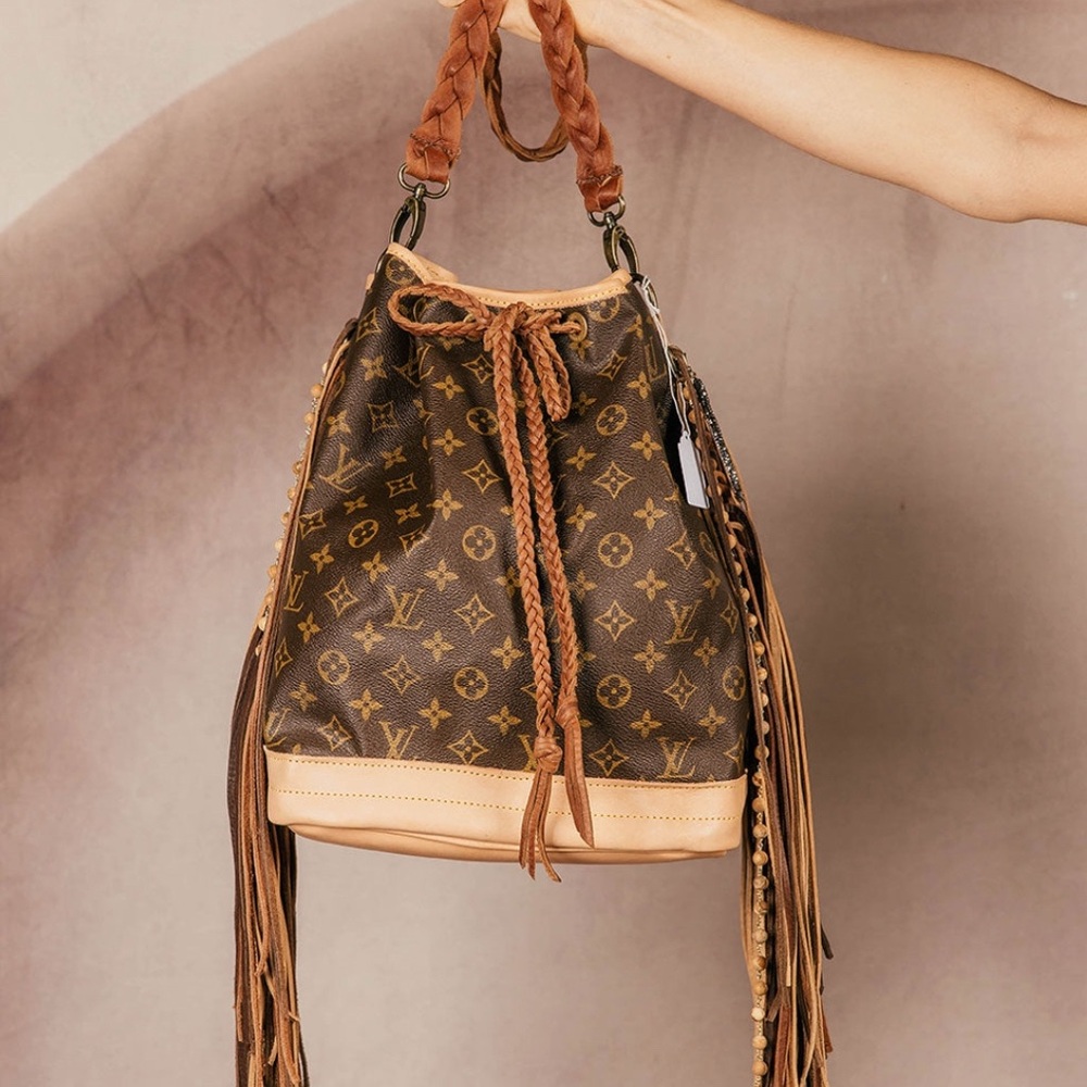 Vintage Boho Louis Vuitton bucket bag *Authentic*